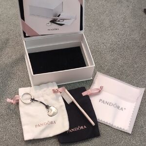 Pandora Cleaning Kit + Polishing Cloth